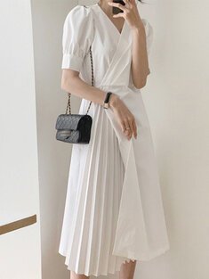 Plain pleated puff sleeve dress